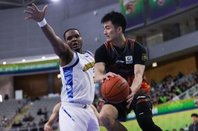 �ڶ����й����١�CBA���ֲ�����������ɽ������97��76ʤ�㽭���˶�