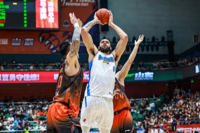 2025-2026����CBA������40�֣�ɽ������76��92����������