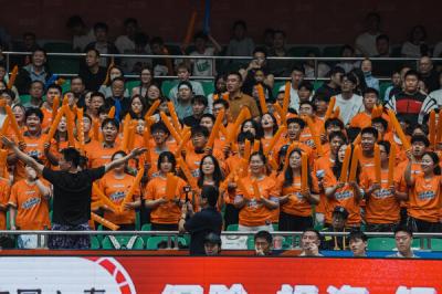 2025-2026����CBA������40�֣�ɽ������vs�������� ���Գ��߹�ս